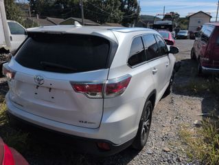 2016 Toyota Highlander XLE - Exterior Rear Right Corner Image